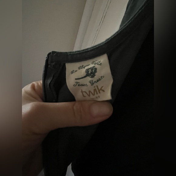 Simon’s organic cotton romper - Picture 2 of 4